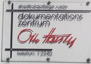 Schild am Haesler-Dokumentationszentrum in Celle